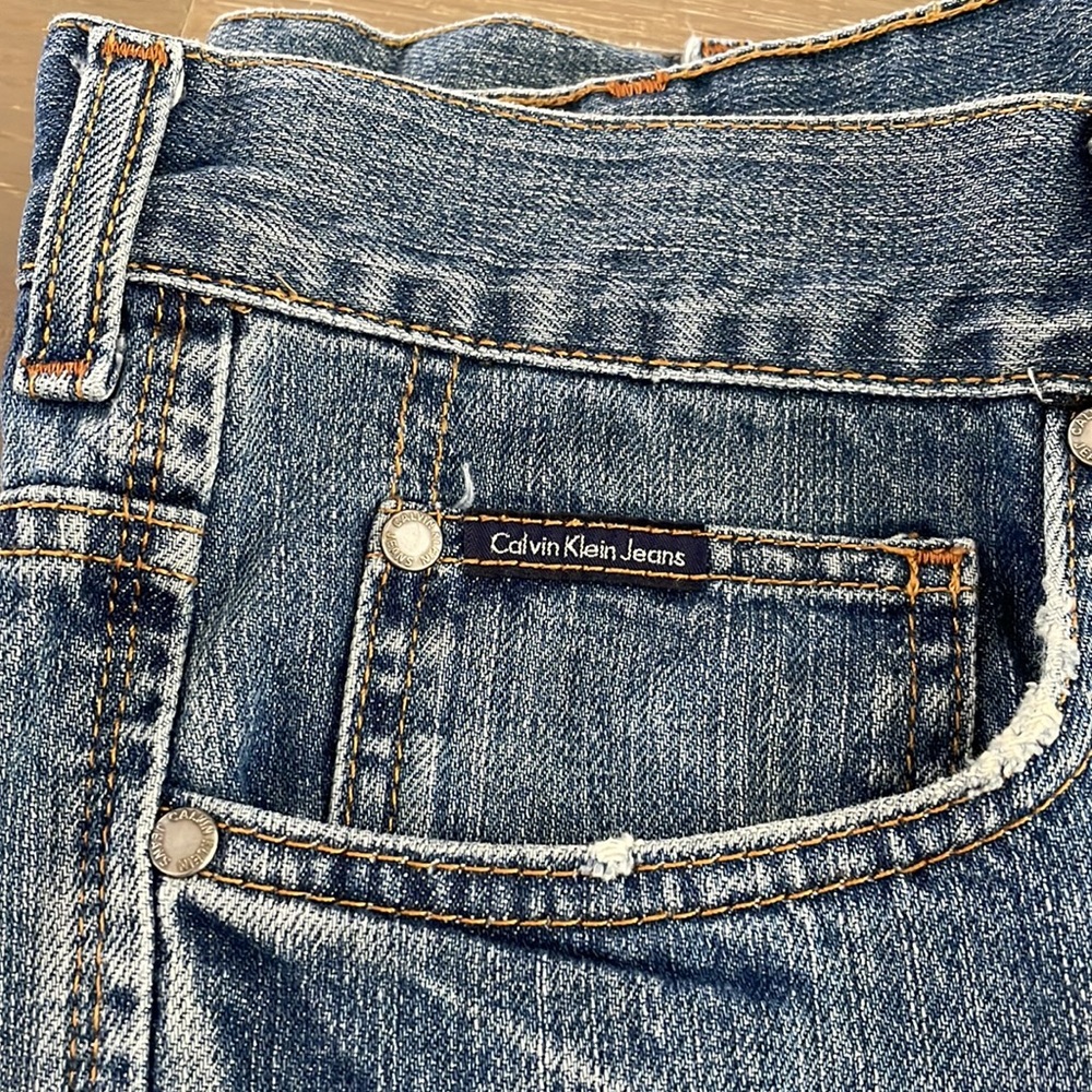 Men’s Calvin Klein Straight Leg Jean - Picture 2 of 7